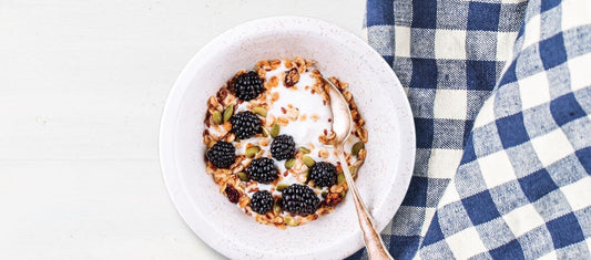 Blackberry Greek Yogurt Breakfast Bowl